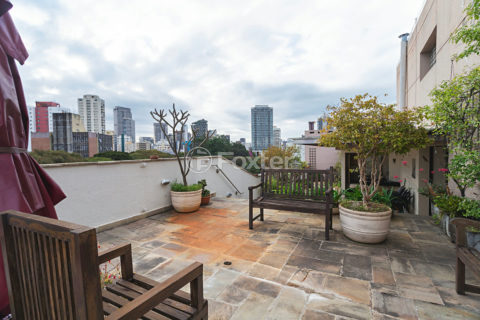 Image 1 - 1032900