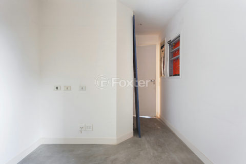 Image 36 - 1032904