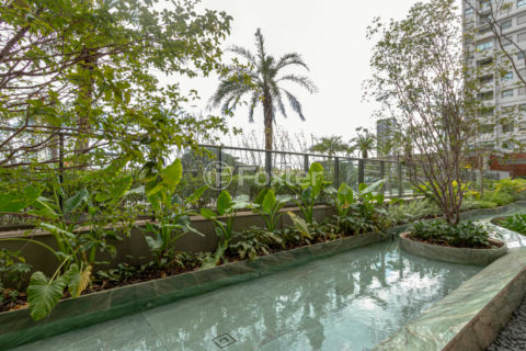 Image 47 - 1032908