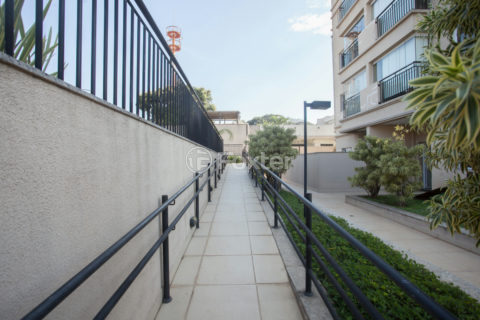 Image 34 - 1032909