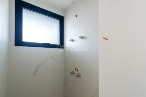 Image 23 - 1032916