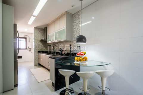 Image 21 - 1032924