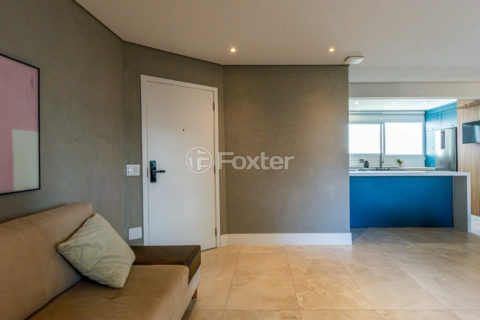 Image 22 - 1032930