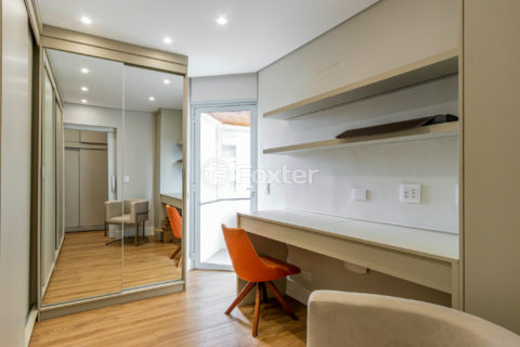 Image 31 - 1032930