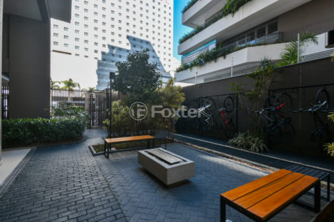 Image 30 - 1032933