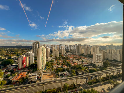 Image 11 - 1032934