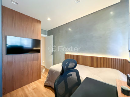 Image 33 - 1032934