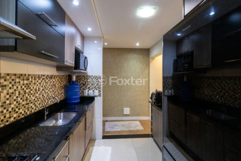 Image 7 - 1032937
