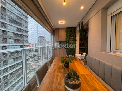 Image 6 - 1032941