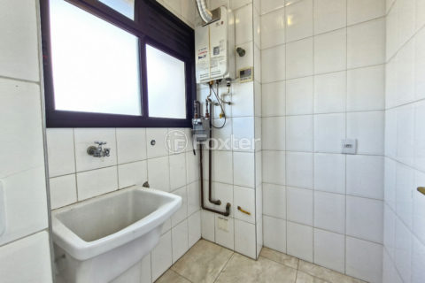 Image 32 - 1032943
