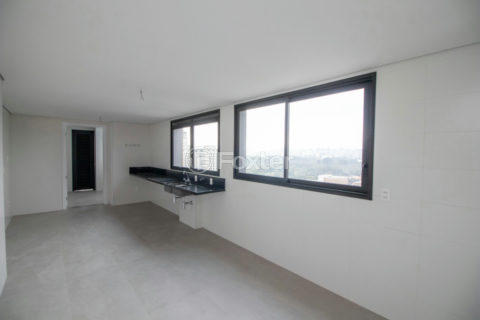 Image 4 - 1032945