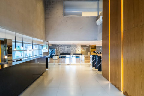 Image 23 - 1032946