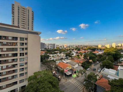 Image 85 - 1032949