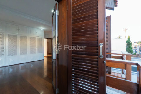Image 41 - 1032956