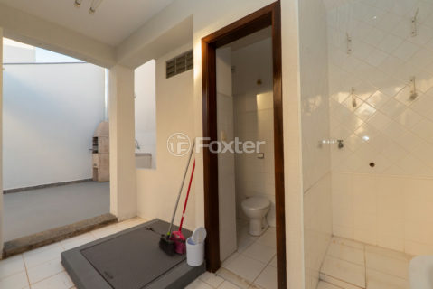Image 32 - 1032956