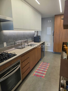 Image 34 - 1032963