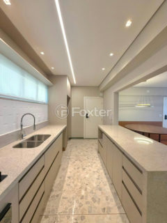 Image 7 - 1032970