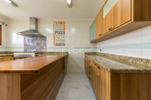 Image 38 - 1032974