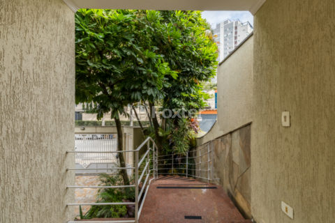 Image 21 - 1032974