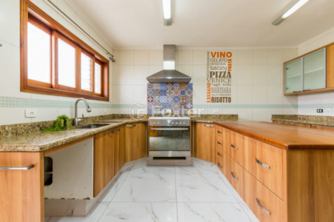 Image 36 - 1032974