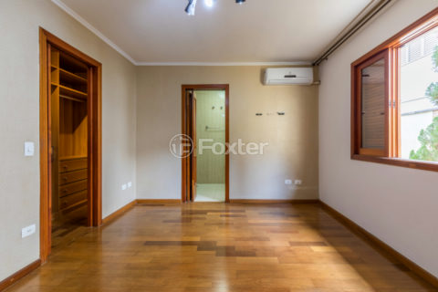 Image 45 - 1032974