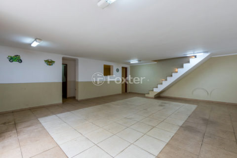 Image 8 - 1032974