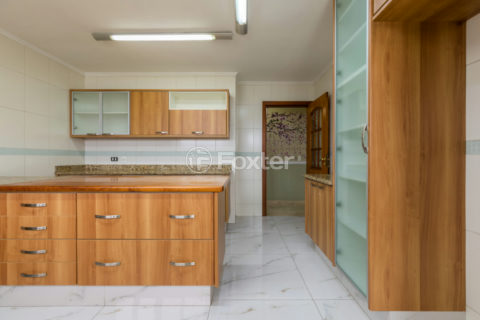 Image 37 - 1032974