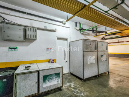 Image 34 - 1032979