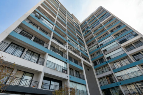 Image 37 - 1032985