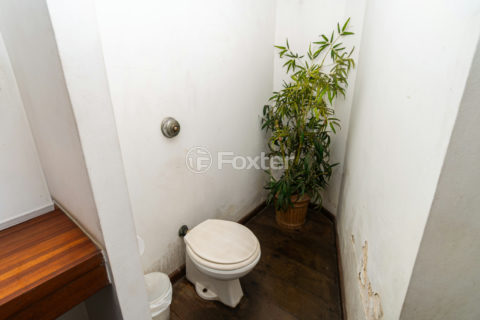 Image 33 - 1032986