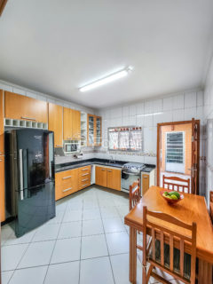 Image 7 - 1032999