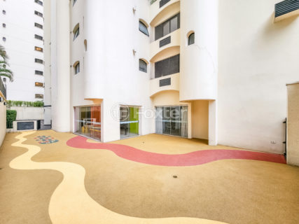 Image 35 - 1033001