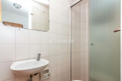 Image 32 - 1033001