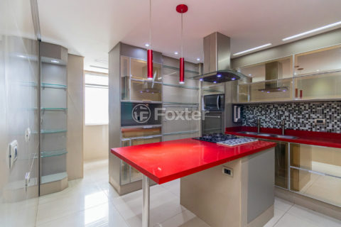 Image 10 - 1033004