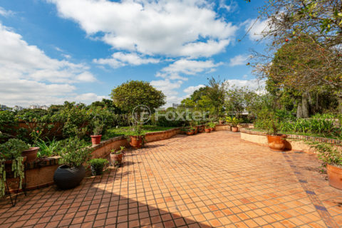 Image 35 - 1033005