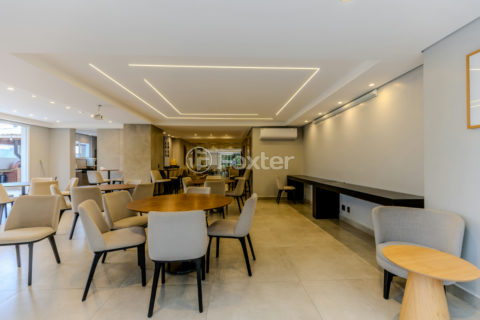 Image 37 - 1033006