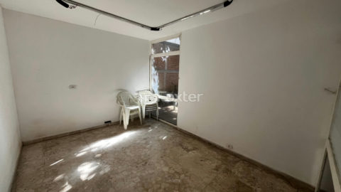 Image 34 - 1033009
