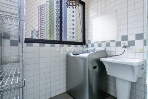 Image 7 - 1033021