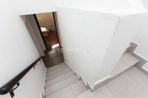 Image 29 - 1033024