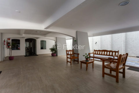Image 30 - 1033028