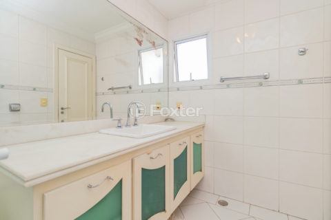 Image 30 - 1033030