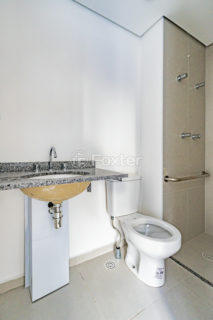 Image 21 - 1033031