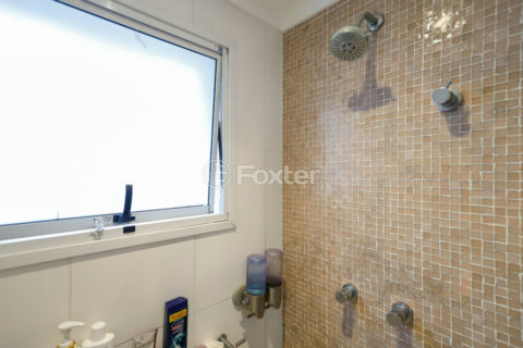 Image 32 - 1033034