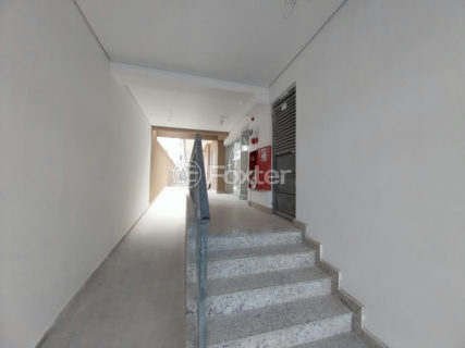 Image 8 - 1033040