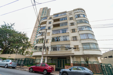 Image 34 - 1033045