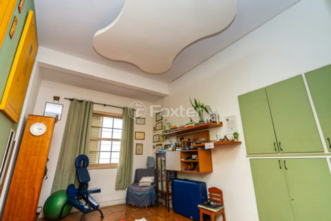 Image 22 - 1033045