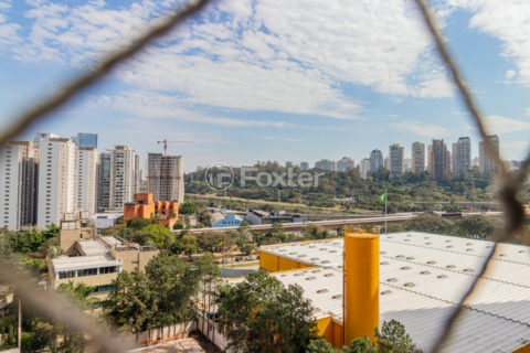Image 27 - 1033062