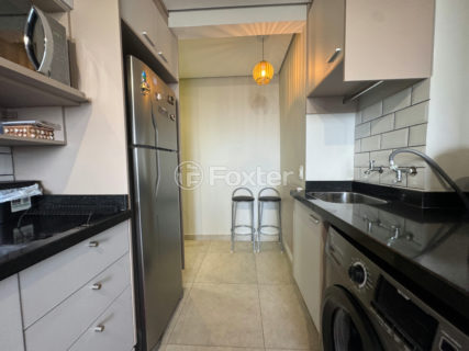 Image 8 - 1033065
