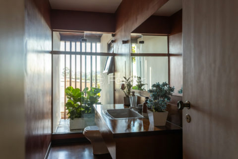 Image 20 - 1033066