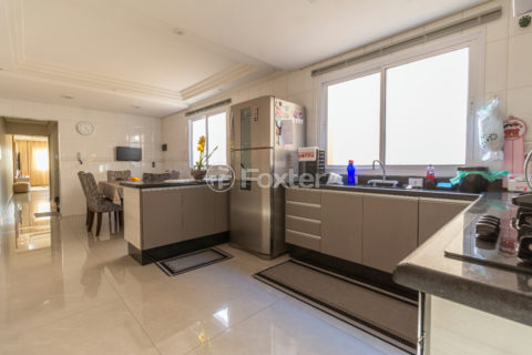 Image 17 - 1033067